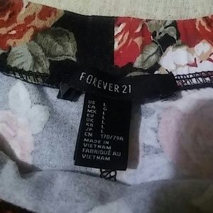 Forever 21 Skirts - Forever 21 Floral Rose Skater Skirt Forever 21 Skirts - Forever 21 Floral Rose Skater Skirt
